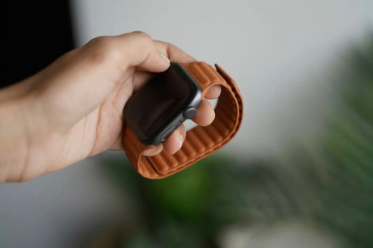 Apple Watch Mágneses Bőr Szíj - Apple Watch Bőr Szíjak - Domshop a Domshop kínálatából