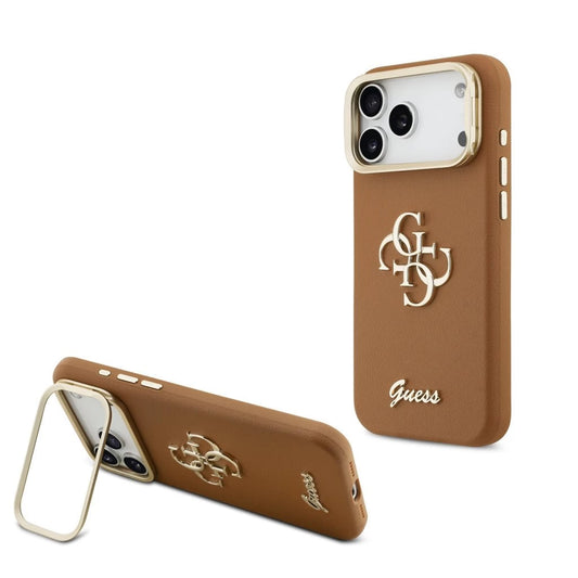 Guess PU bőrhatású 4G Logó állványos kamerakeretes tok iPhone 17 Pro Max készülékhez barna - iPhone 17 Pro Max tok a Domshop kínálatából