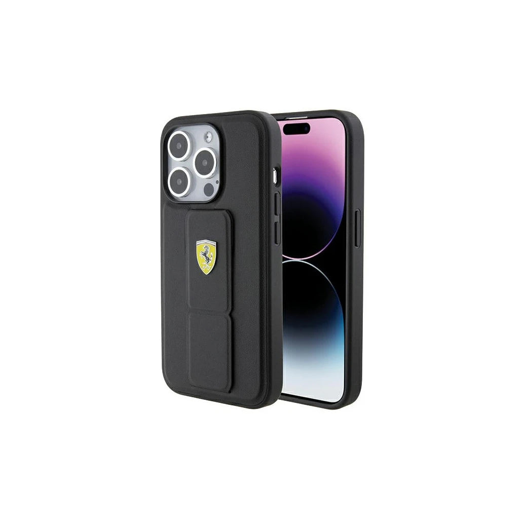 Ferrari FEHCP15XGSPSIK iPhone 15 Pro Max 6.7" készülékhez kemény tok Grip Stand Metal Logo fekete -  iPhone 15 Pro Max tok a Domshop kínálatából